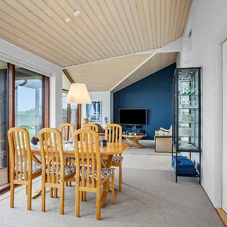 3 Bedroom Awesome In Brenderup Fyn Vedelshave