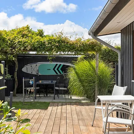 3 Bedroom Awesome In Brenderup Fyn